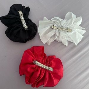❣️🖤 1980's Vintage Large Satin Hair Bows - Set of 3